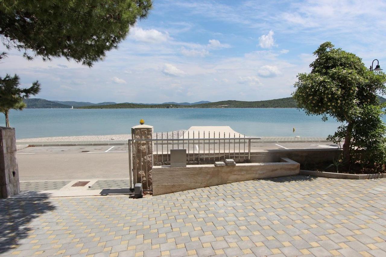 Villa Danica Murter Бетина Екстериор снимка
